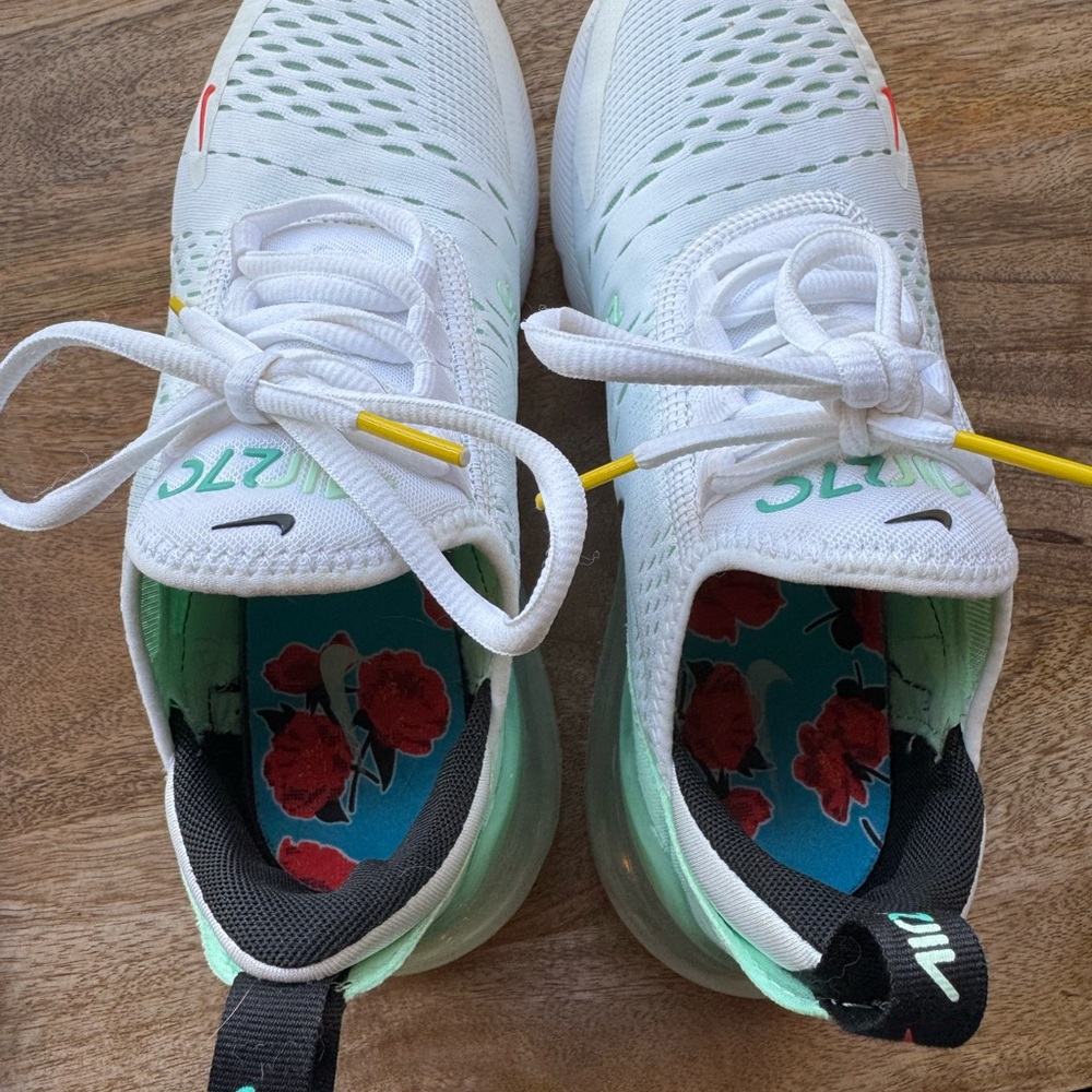 NIKE Women’s Air Max 270 Size 7 White Mint Foam - Picture 5 of 10